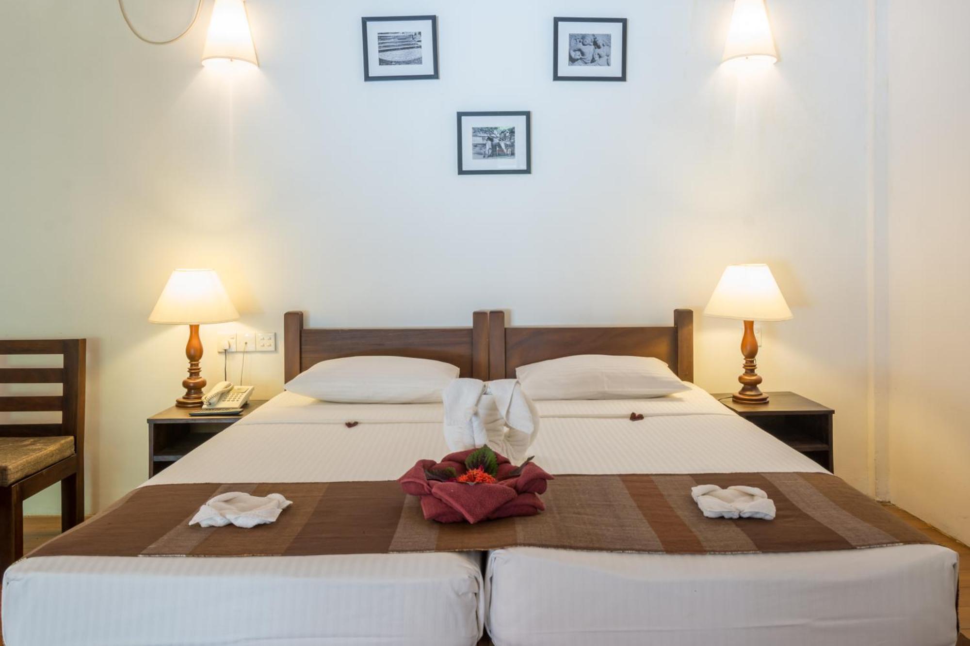 The Sanctuary At Tissawewa Hotel Anuradhapura Buitenkant foto