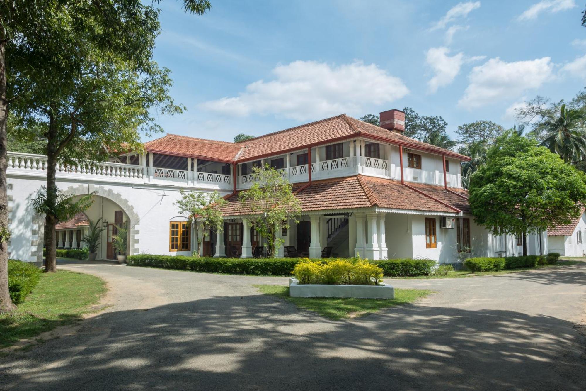 The Sanctuary At Tissawewa Hotel Anuradhapura Buitenkant foto