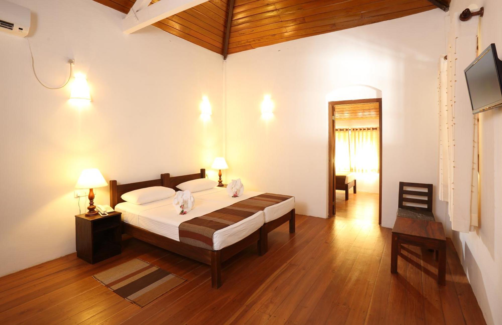 The Sanctuary At Tissawewa Hotel Anuradhapura Buitenkant foto