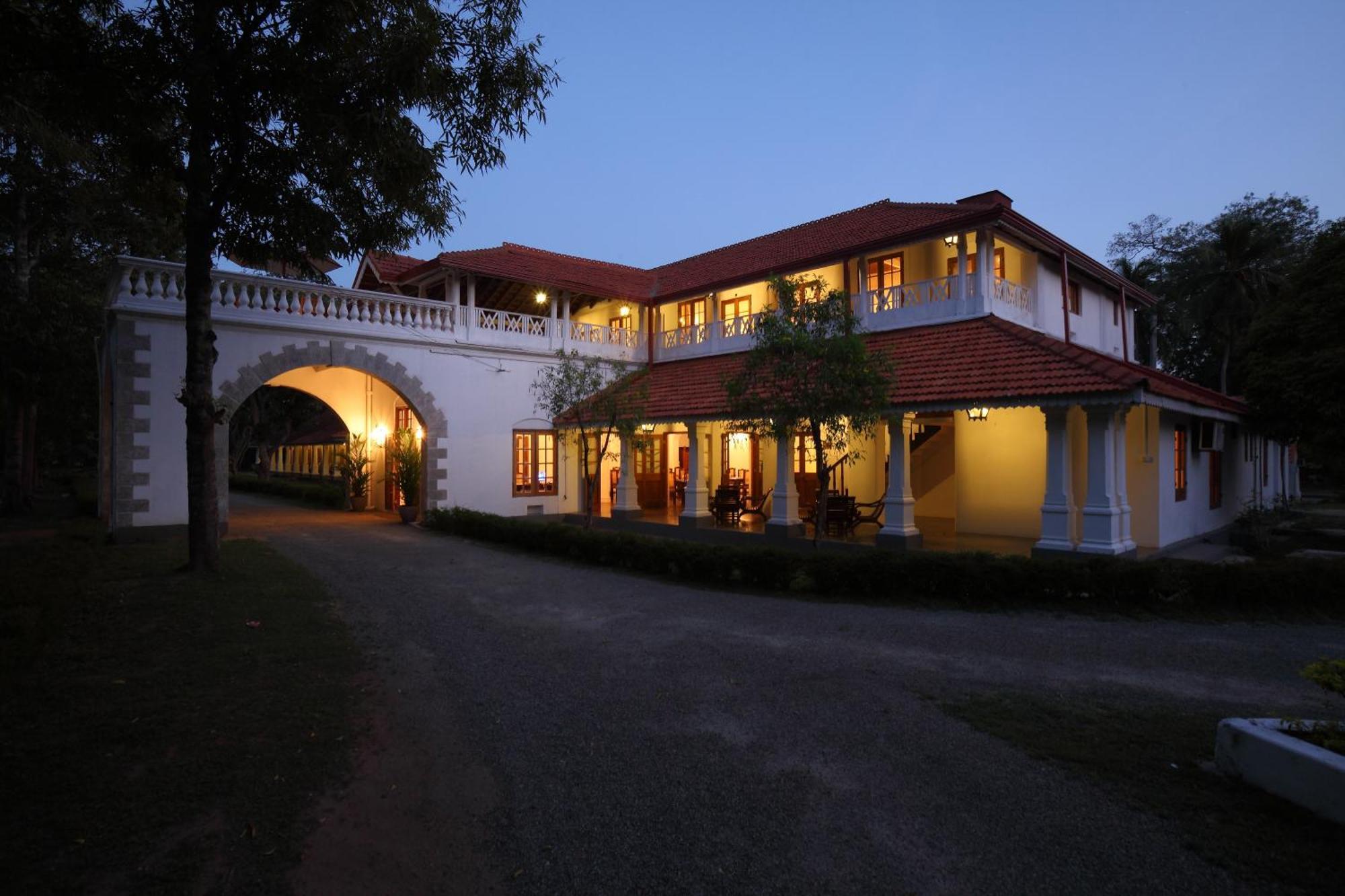 The Sanctuary At Tissawewa Hotel Anuradhapura Buitenkant foto